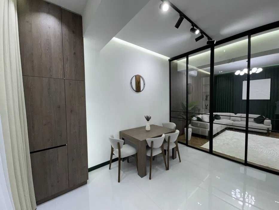 Мирзо-Улугбек Подключ Площадь: 54 м²  Дархан, Хамид Алимжан
;