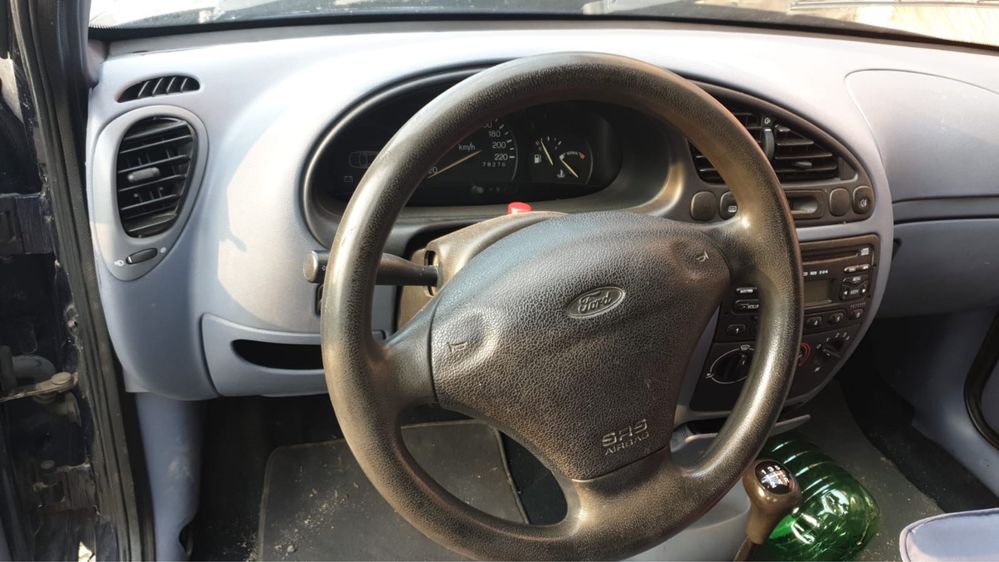 Vând Ford fiesta-250 euro