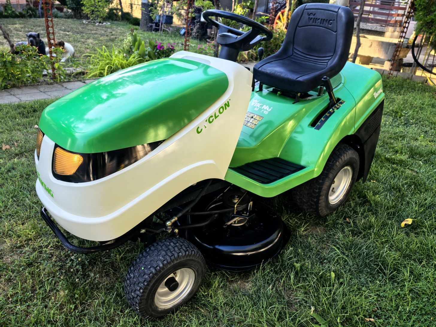 VIKING CYCLON Тракторна косачка Трактор 13,5к.с