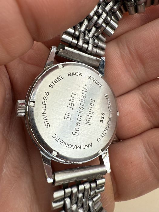 Ceas vechi mecanic elvetian