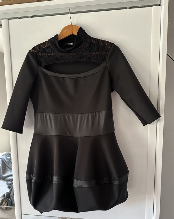 рокля            .