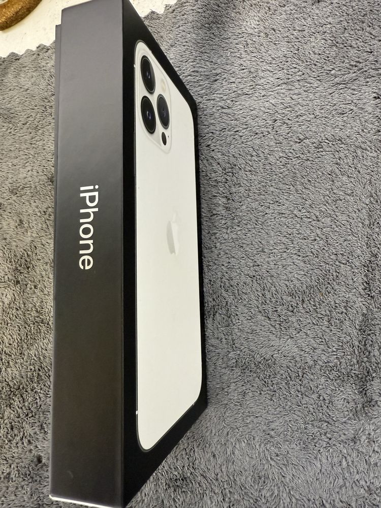 Iphone 13 pro max 128 GB бял