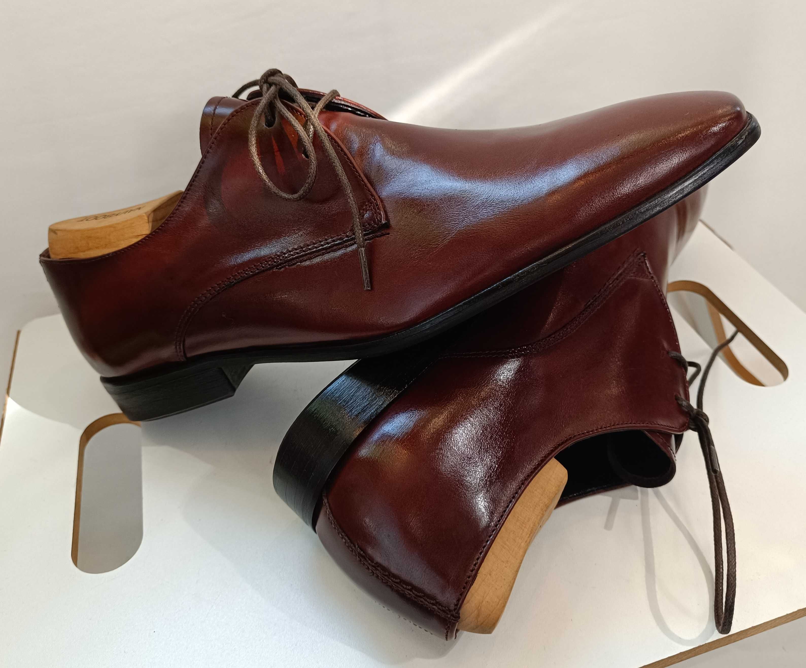 Pantofi derby 44 de lux GREVE NOI lucrati manual piele naturala moale