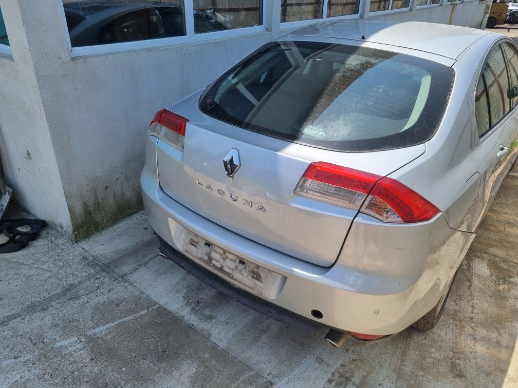 Uși portiere portieră ușă stânga dreapta față spate Renault Laguna 3