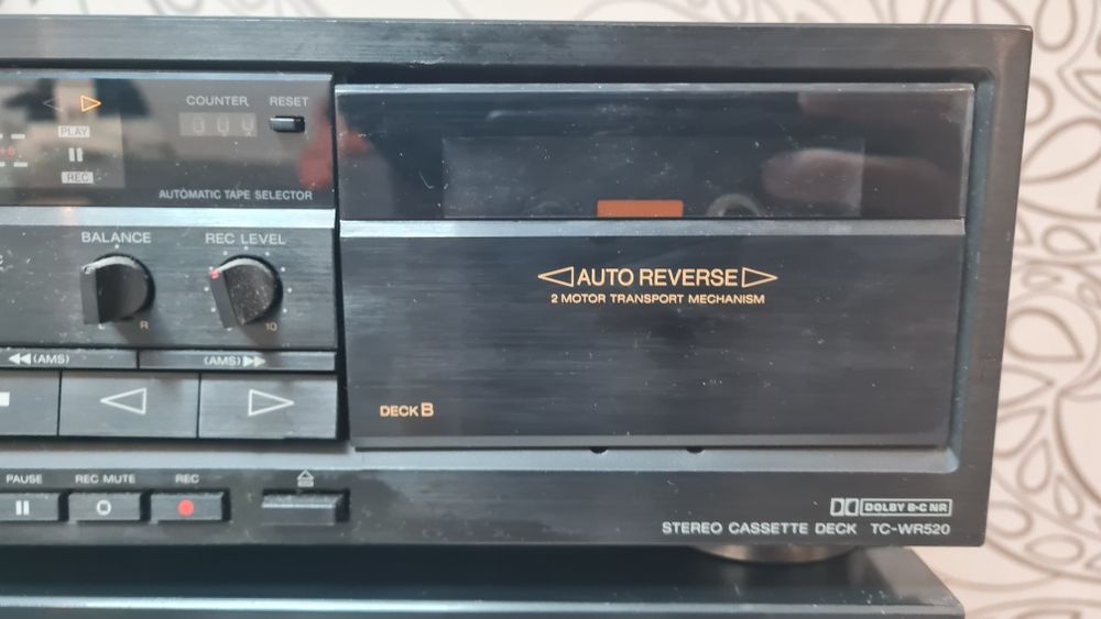 Vand deck și cd Sony Defecte