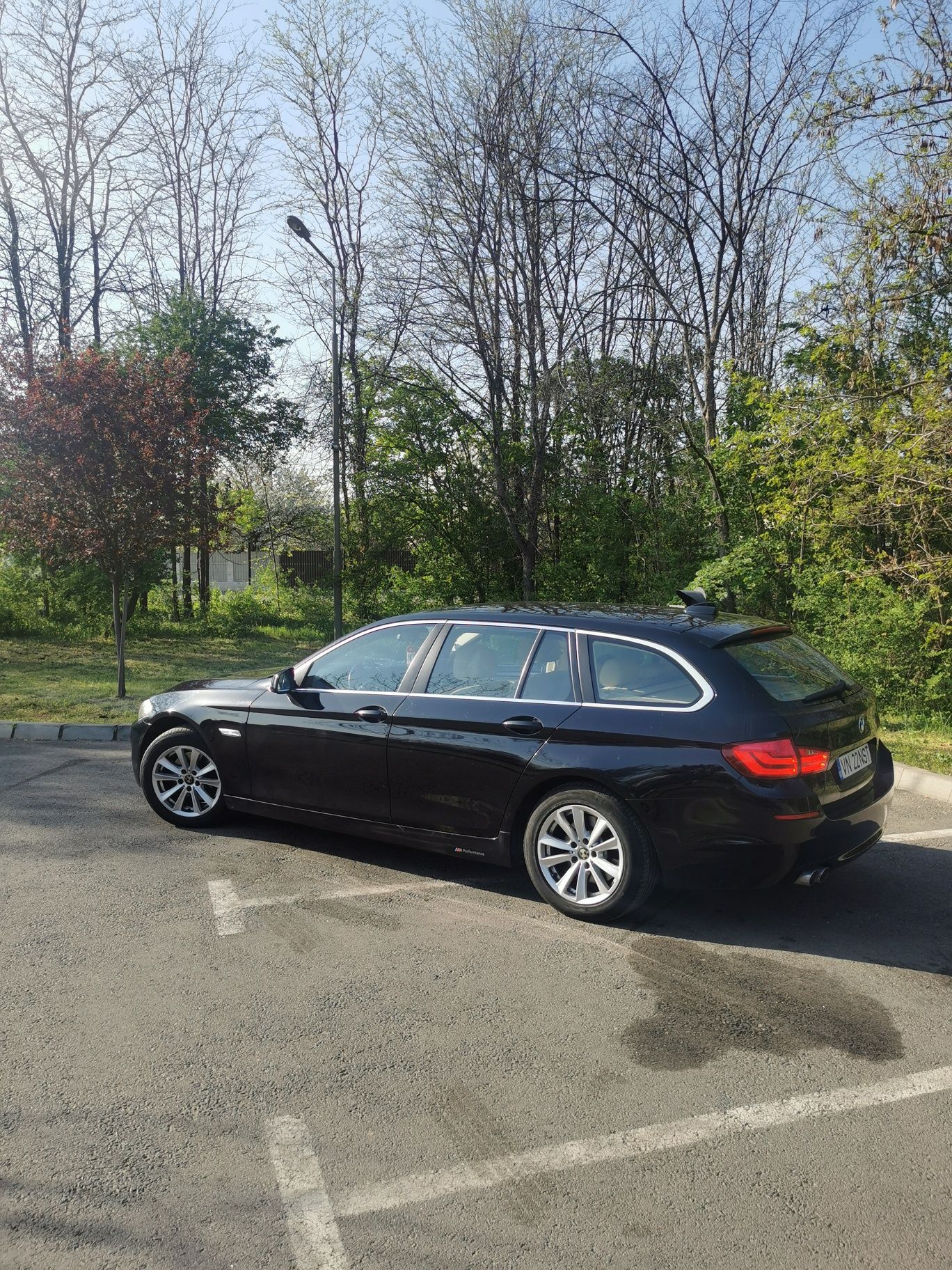 Vând BMW 520 D 2013