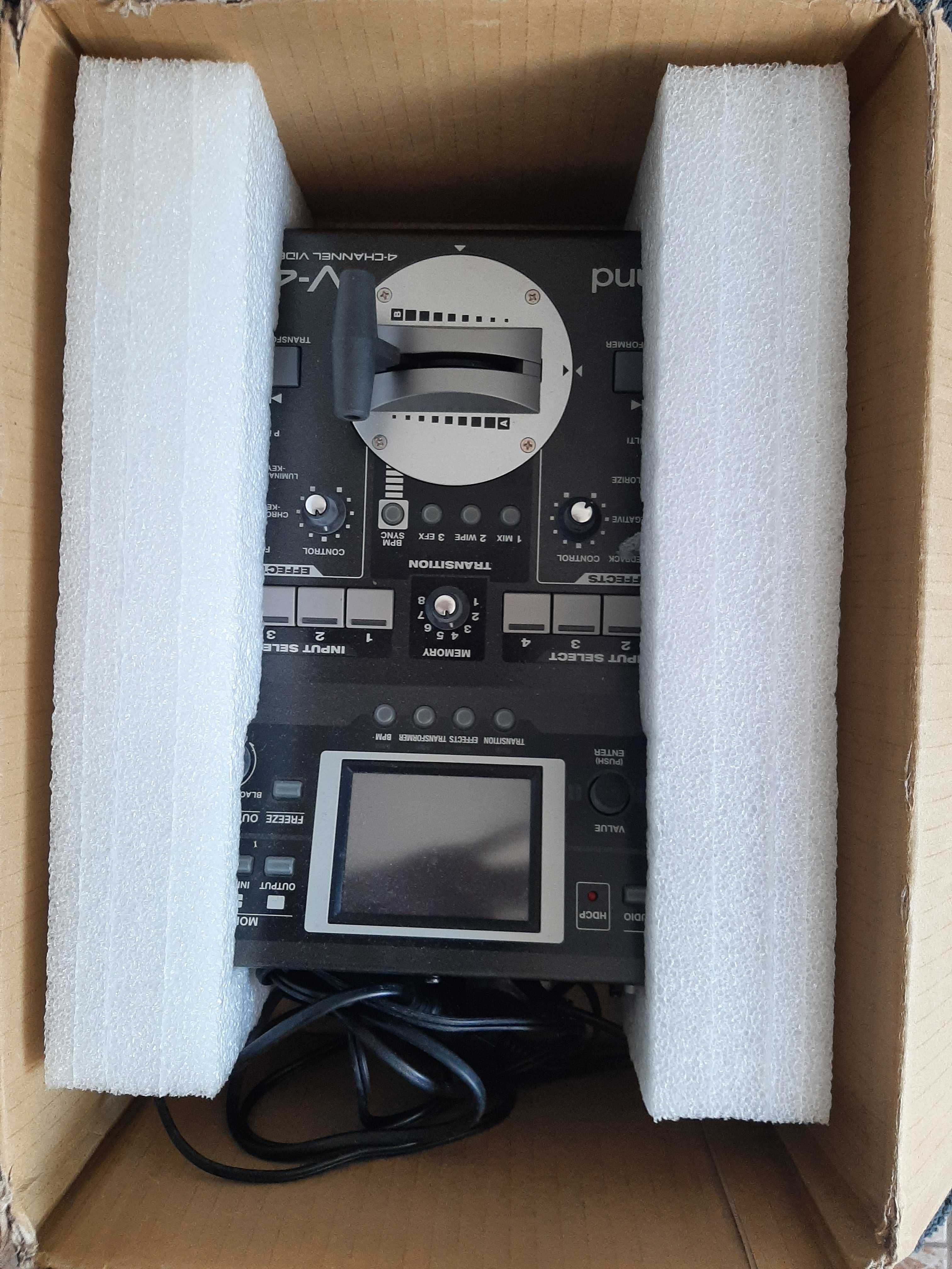 Видео миксер Roland  V-4EX 4-Channel Digital Video Mixer with Effects