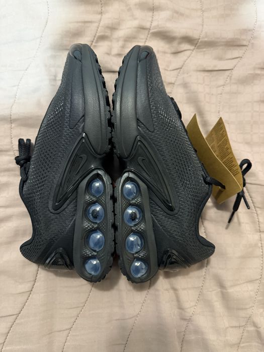 Чисто нови Nike air max Dn
