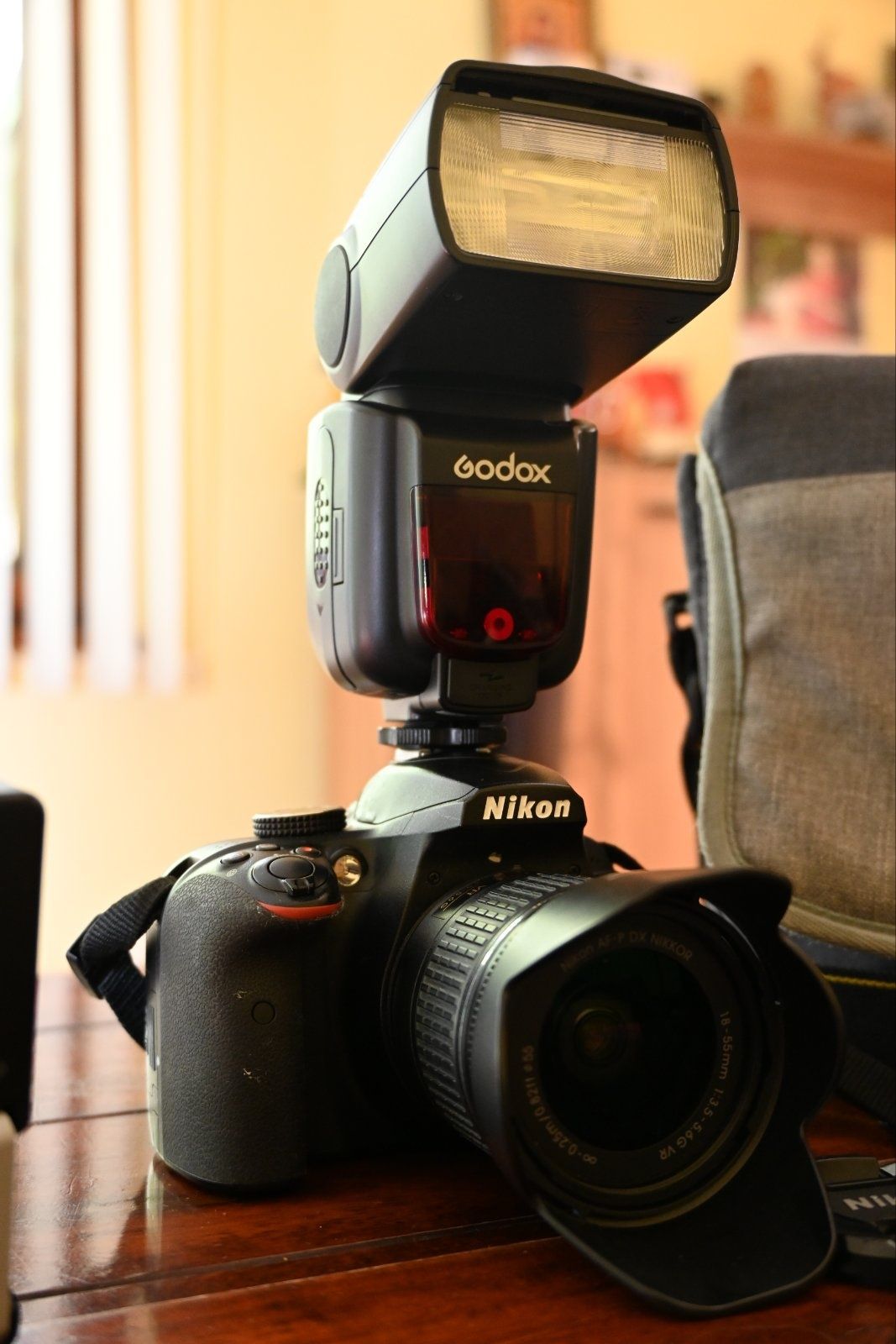 Продавам Nikon D3400 ÷2 ра батерия /чанта/