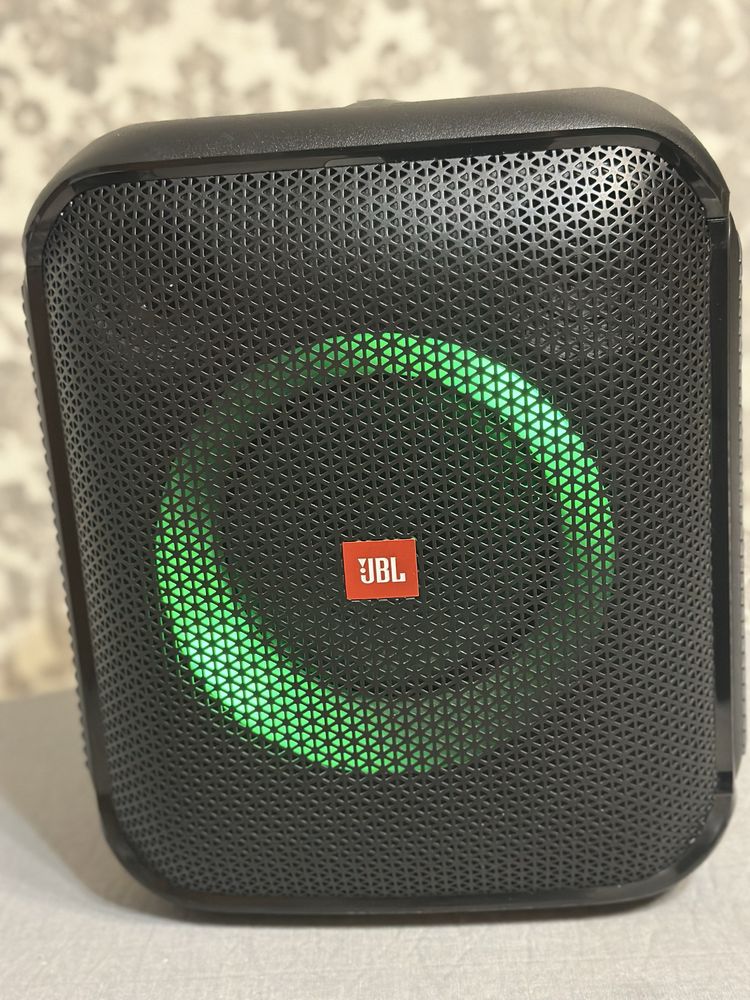 Продам колонку JBL