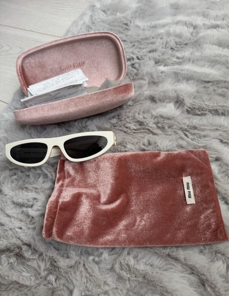 Ochelari MiuMiu noi