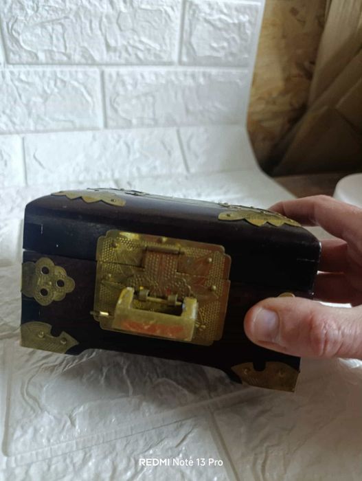 Старинно ковчеже за бижута