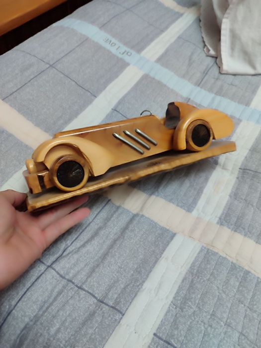 Автомобили из дерева