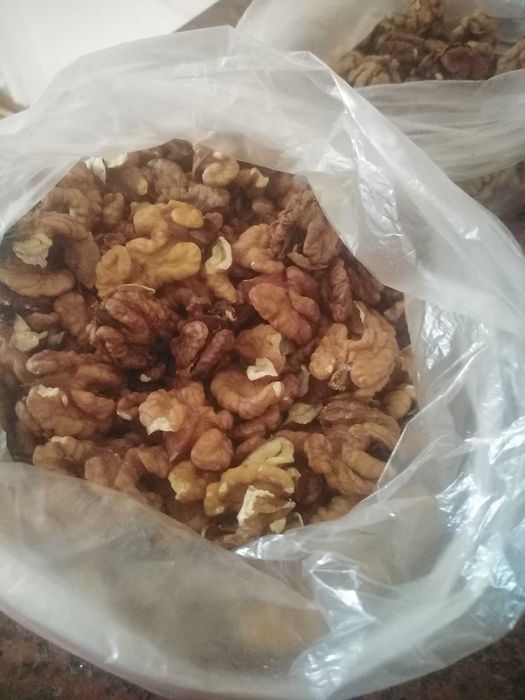 Vand nuca si pentru PRAJITURI