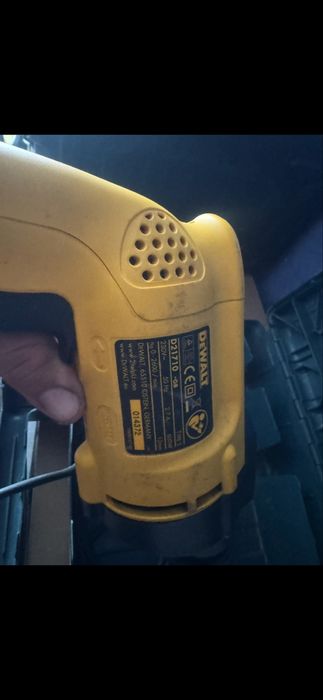 Ударна бормашина dewalt