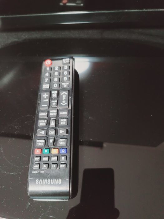 Продавам оригинално дистанционно управление Самсунг /  Samsung