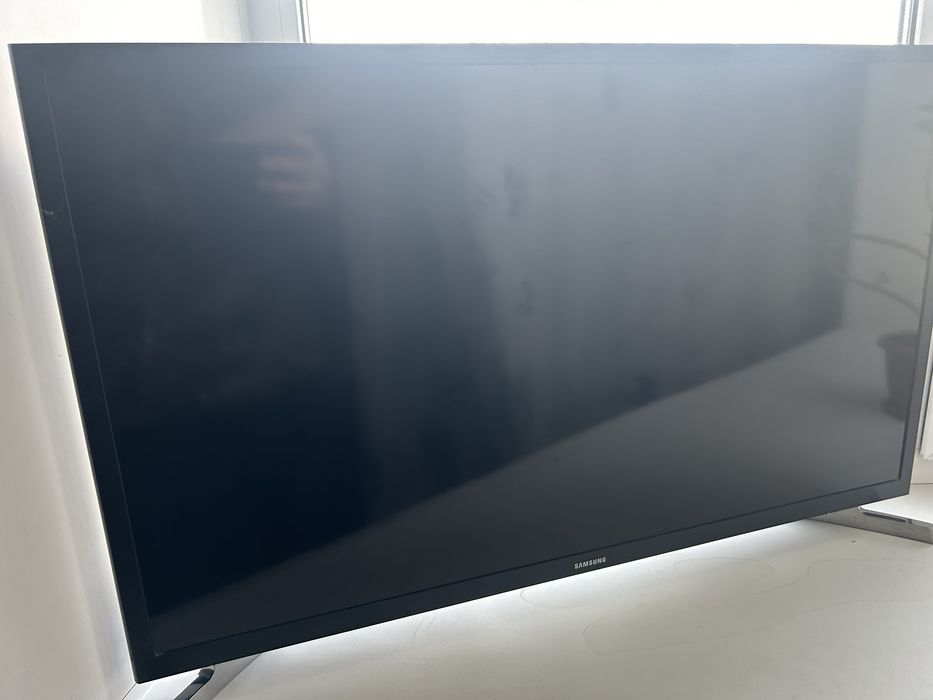 Продам тв Led Samsung 32 дюйм/ 82 см