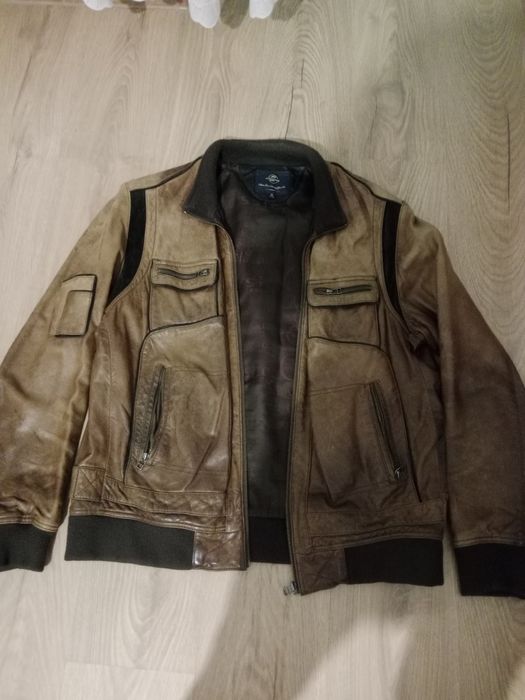 Верхняя одежда кожаная куртка