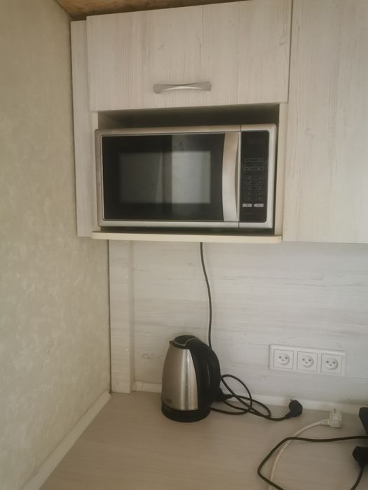 Продам микроволновую печь