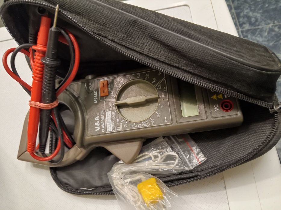 Мултицет - ампер клещи