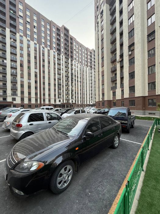 Uchtepa tumani o’rikzor bozor oldida