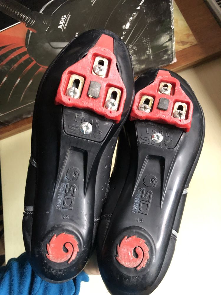 Pantofi ciclism sosea cursiera Sidi 45 cu plăcuțe