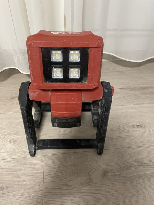 Vand proiector,lanterna Hilti SL 6-A22!!
