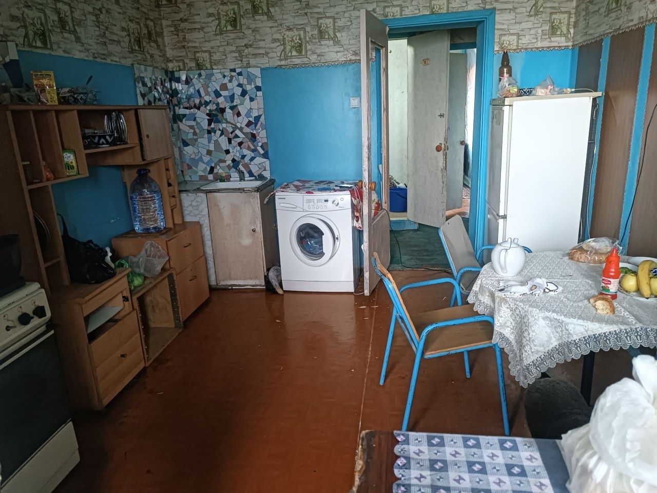 Qizlarga Bezmakler sheriklikka kv