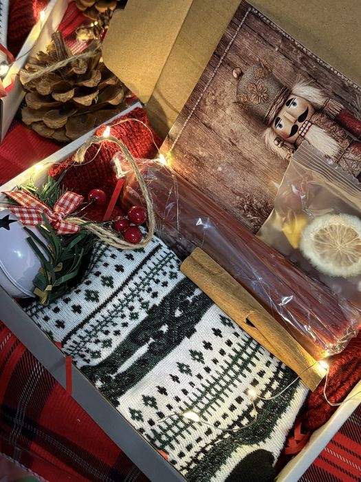 Новогодние подарочные боксы