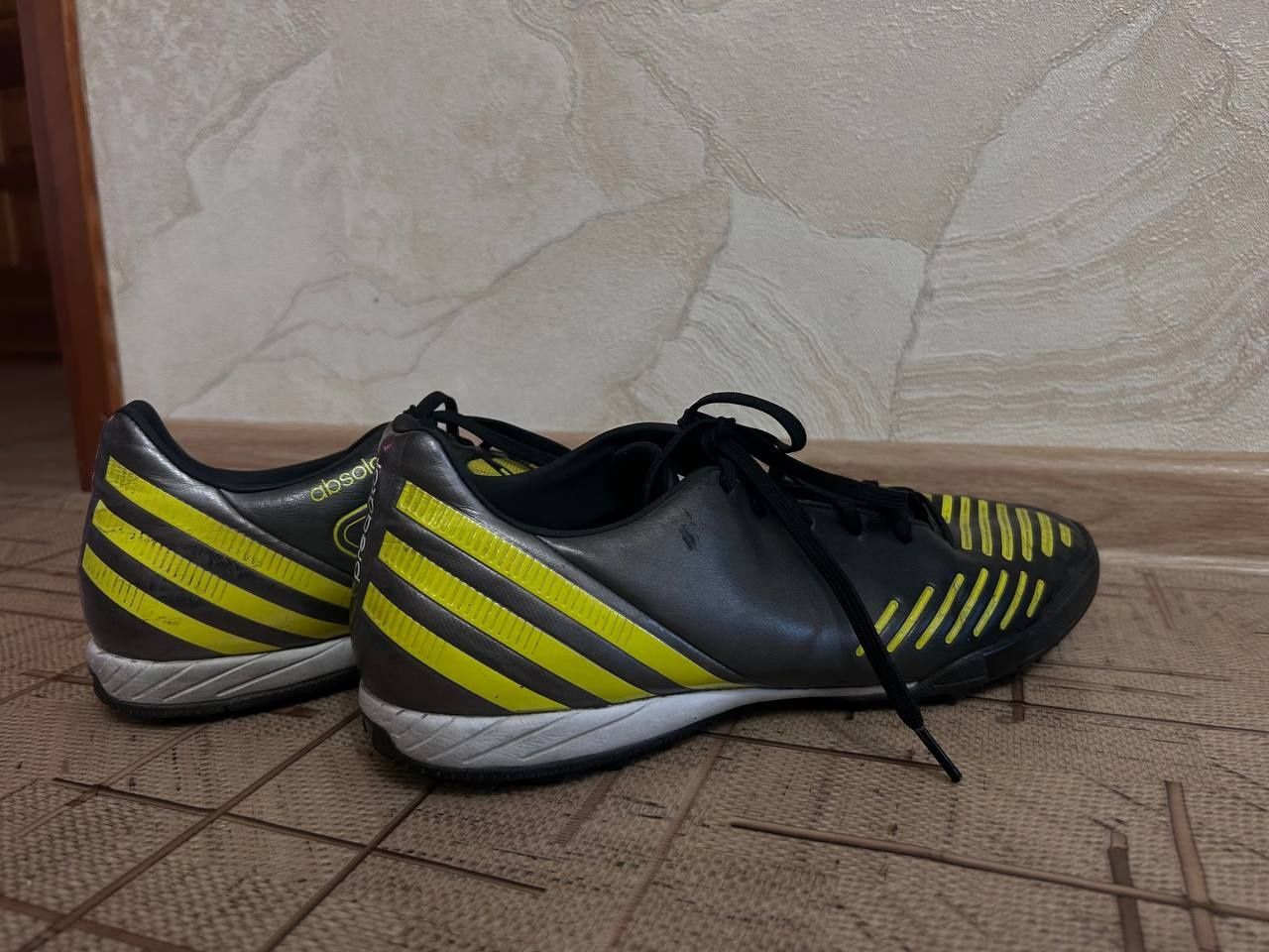 Оригинальные Сороконожки Adidas Predator Absolado размер 42-43