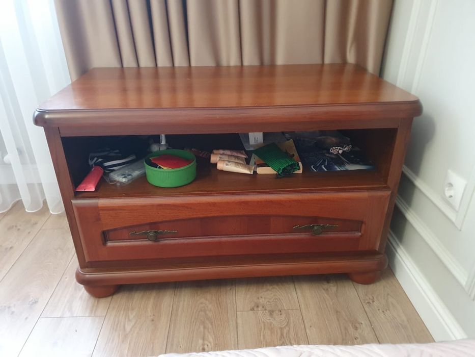 Продаю комод коричневый