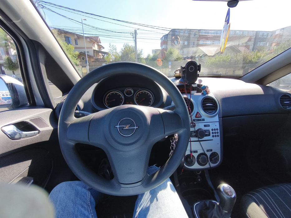 Opel Corsa 2011 41.700 km
