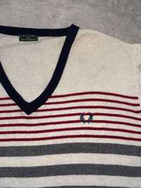 Пуловер ексклузивен  на  марка Fred Perry  размер M
