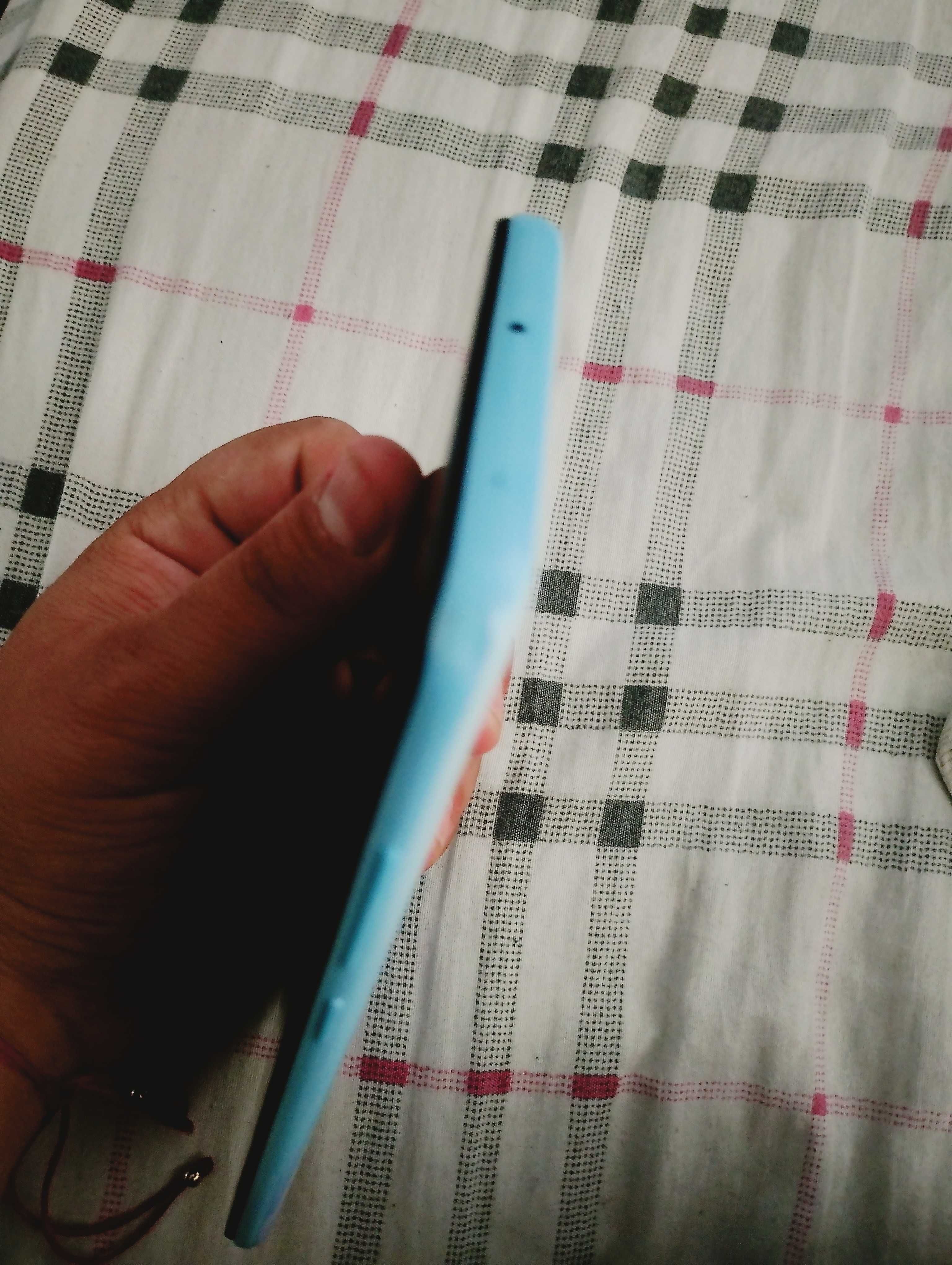 Продавам Redmi note 9 s