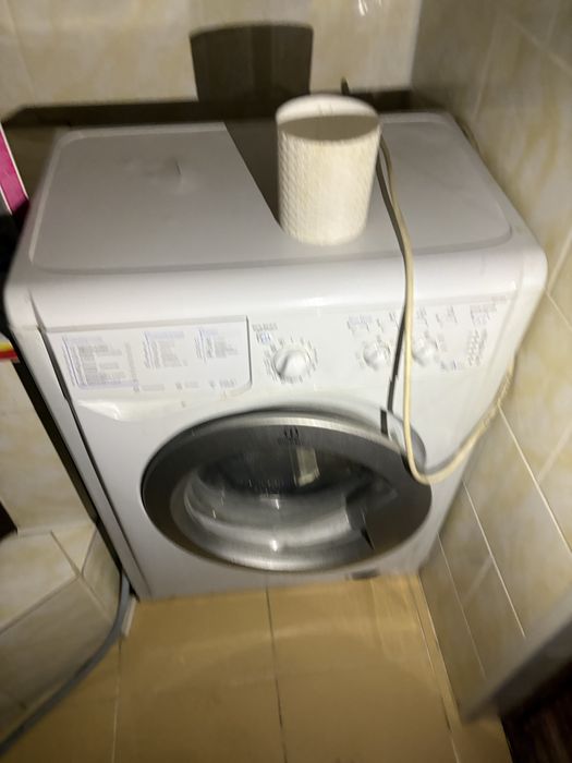 Продам стиральную манинку