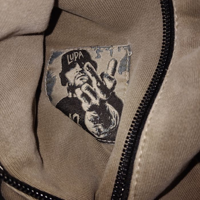 Luda drehi nalichna samo bluzata