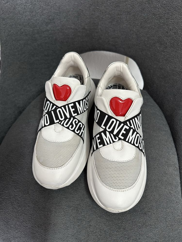 Спортни обувки Love Moschino 38 номер