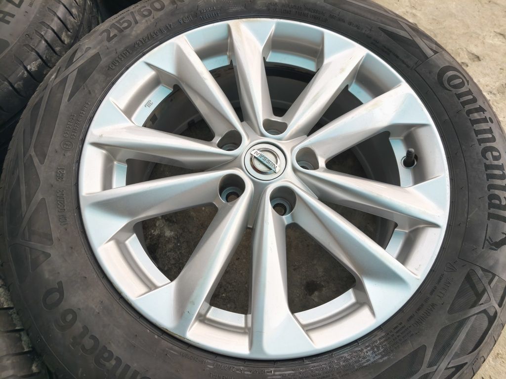 17" оригинални алуминиеви джанти за Nissan Quashqai.