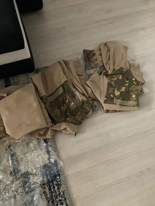 Vând ținuta pescuit vânătoare