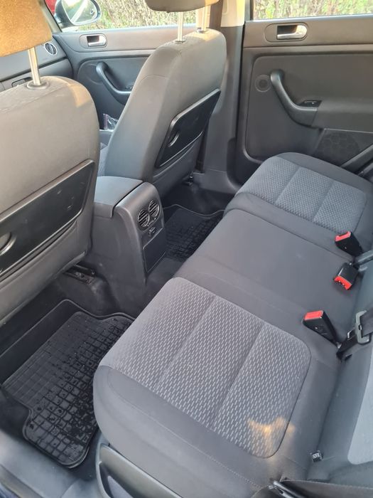 Vând  Volkswagen  Golf 6 Plus