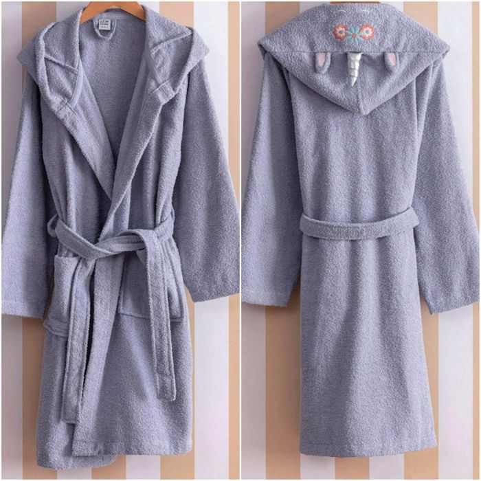 LC Waikiki лилав халат/хавлия за баня 10-12г.