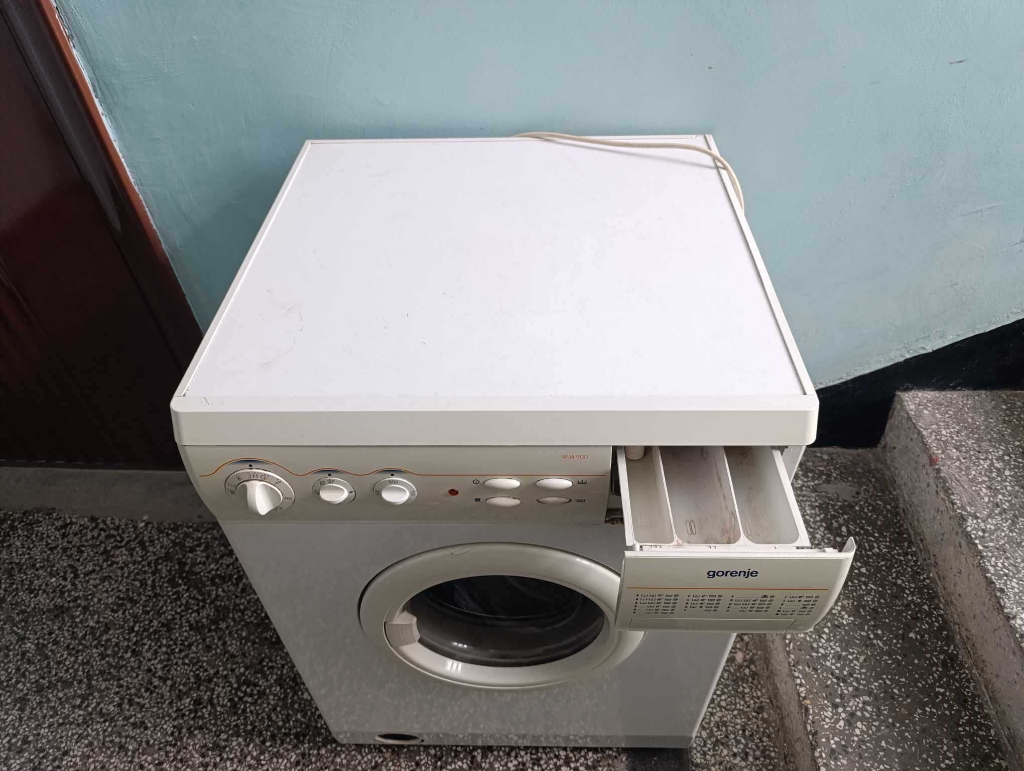 Продава се пералня Горение