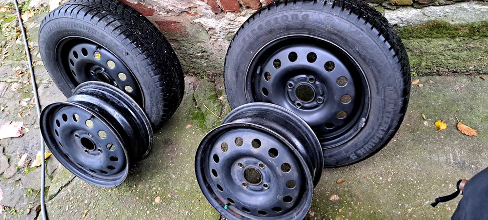 Джанти 4бр с 2 гуми за Форд