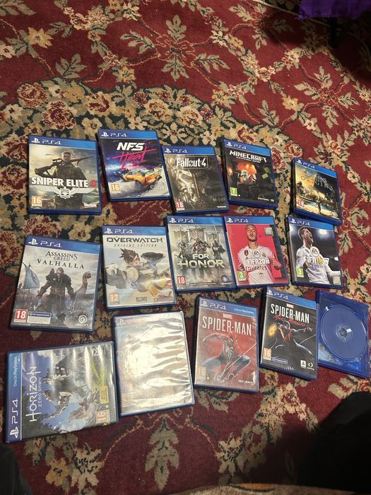 vand ps4 slim CD room defect (jocurile separat)