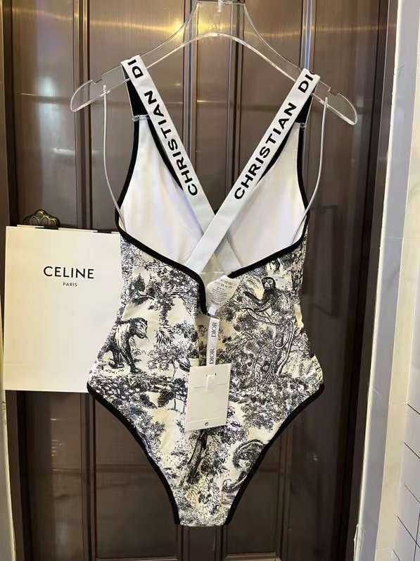 Costume de baie pentru femei de Dior 046