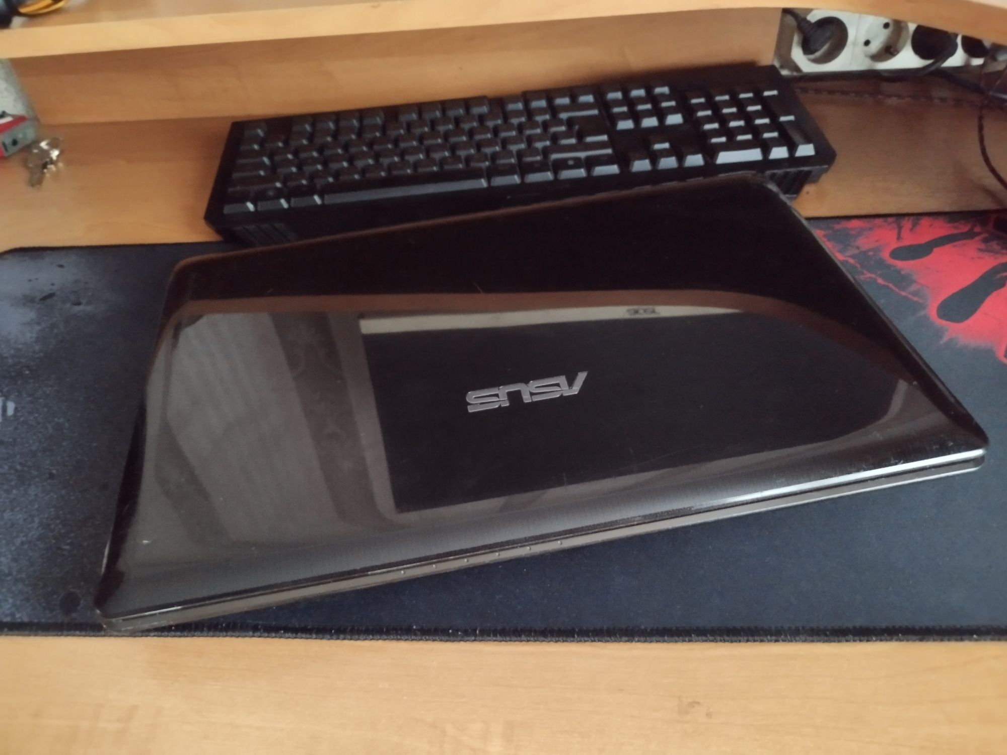 Ноутбук core i3  SSD 256 gb