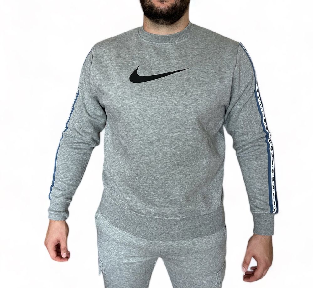 Намалени Оригинални мъжки блузи Nike