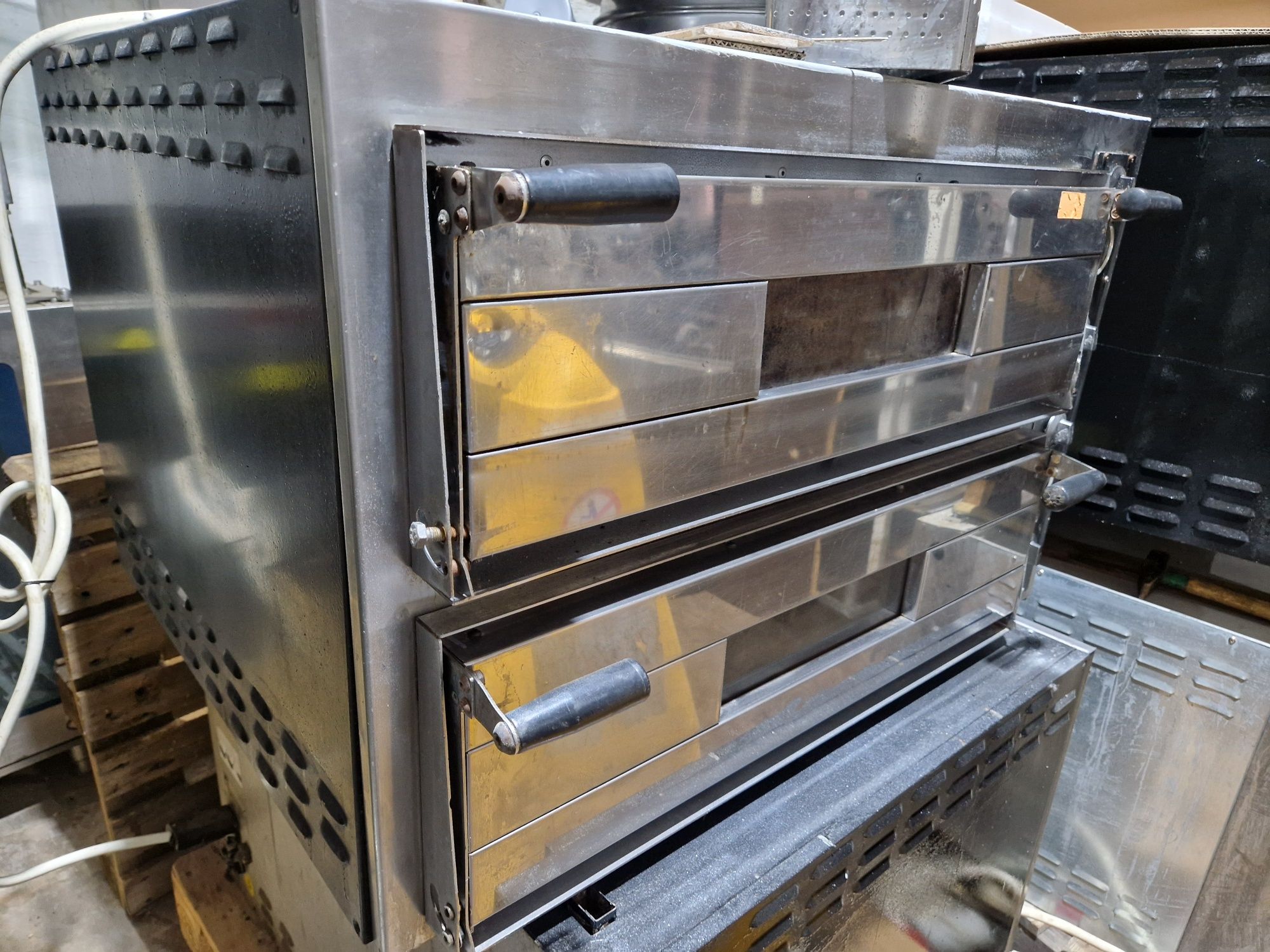 Cuptor electric, la.380v, pizza sau gastro, stare buna