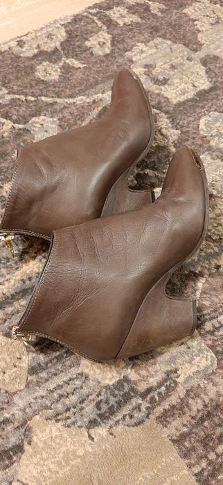 Ghete/ botine piele maro 35