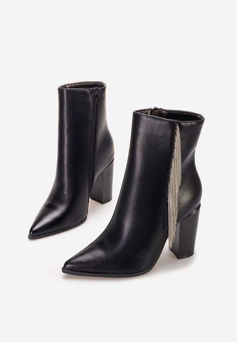 Черни боти на ток